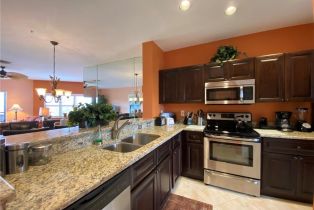 Mid Rise (4-7), 230 Vintage Cir A-404