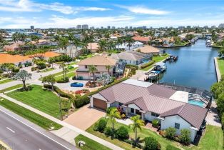 Single Family Residence, 400 Barfield Marco Island, FL 34145 