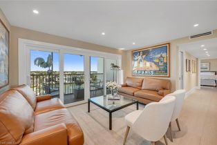 Mid Rise (4-7), 300 Park Shore Dr Pha634103