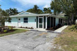 Duplex, 1751 Smugglers Cv B