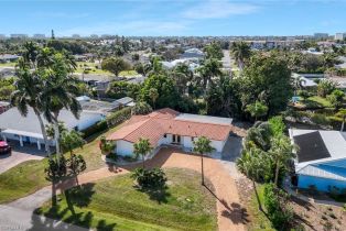 , Barefoot Beach, FL 