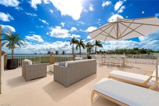 , 4137 Bay Beach Ln 525