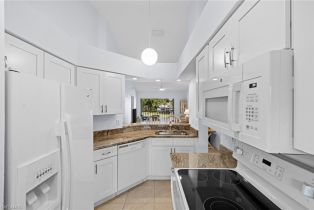 Low Rise (1-3), 121 Wading Bird Cir B20134110 