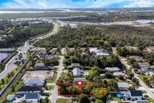 Land, 3045 Woodside Ave