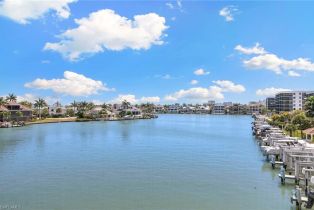 , 10682 Gulf Shore Dr C305
