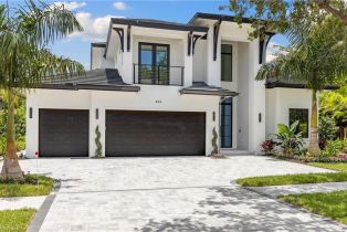 Single Family Residence, 850 10th Park Shore, FL 34102 