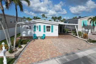 Manufactured Home, 17600 Peppard Bayside Estates, FL 33931 
