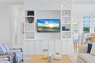 Low Rise (1-3), 28571 Calabria Ct 10134110 