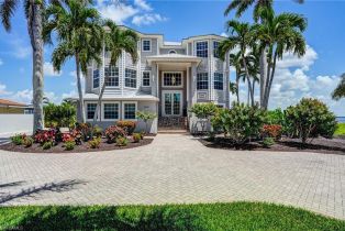 Single Family Residence, 5640 Williams Holiday Heights, FL 33931 