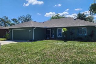 Single Family Residence, 188 Willoughby Willoughby Acres, FL 34110 