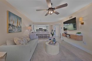 Low Rise (1-3), 154 Cypress Way E 1102