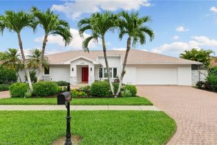 Single Family Residence, 2178 Pine Woods Central Naples, FL 34105 