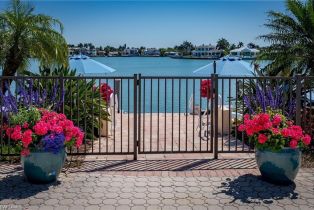 Mid Rise (4-7), 3450 Gulf Shore Blvd N 30534103
