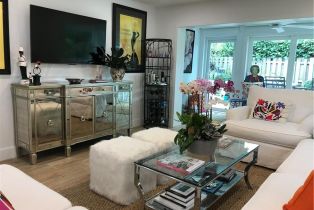 , 302 2nd St S 302