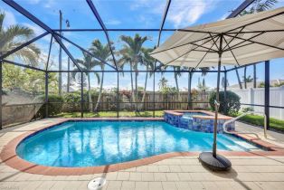 , 684 98th Ave N