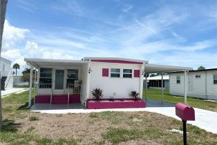 Manufactured Home, 11371 Bayside Bayside Estates, FL 33931 