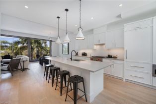 Low Rise (1-3), 850 Central Ave 20434102 