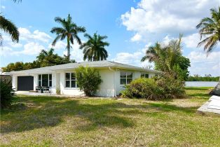 , 337 Shore Dr