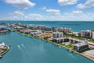 , 3200 Gulf Shore Blvd N 105