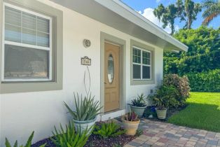 , 746 109th Ave N