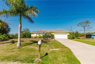 Single Family Residence, 11693 Oakland Dr
