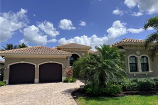 Single Family Residence, 2724 Crystal Riverstone, FL 34119 