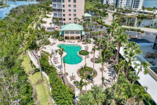 High Rise (8+), 4182 Bay Beach Ln 76133931 