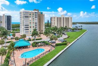 , 21 Bluebill Ave B905