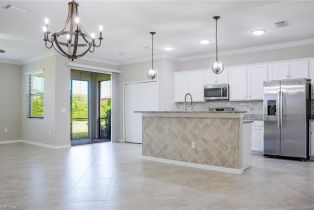 , 1573 Vizcaya Ln