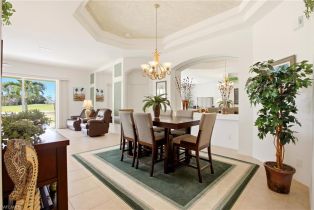 Single Family Residence, 9221 Spanish Moss Marbella At Spanish Wells, FL 34135 