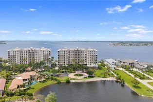 High Rise (8+), 14200 Royal Harbour Ct 30633908 