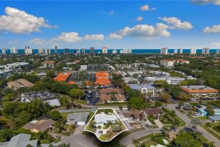 , Park Shore, FL 