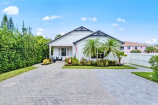 Single Family Residence, 861 97th Vanderbilt Beach, FL 34108 
