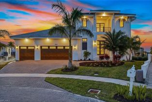 Single Family Residence, 810 Elm Marco Island, FL 34145 