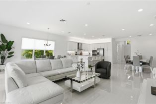 Single Family Residence, 11949 Gardenia Valencia Trails, FL 34120 