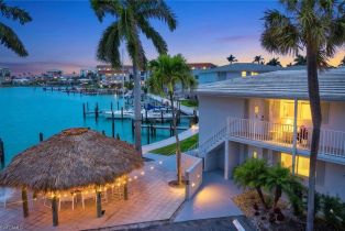 , 388 Harbour Dr 388