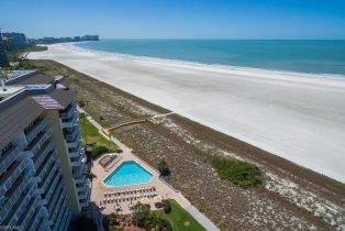 High Rise (8+), 180 Seaview Ct 111