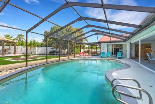 Single Family Residence, 701 Barfield Dr