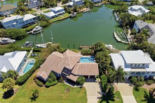 , Sanibel Isles, FL 