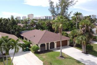 , 552 97th Ave N