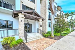 Mid Rise (4-7), 1030 3rd Ave S 105